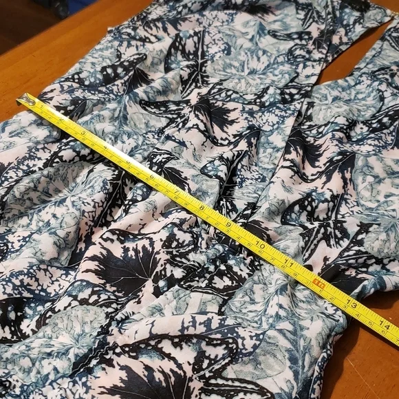 - BEBE Long green and pink dress ,size Small - Picture 12 of 17